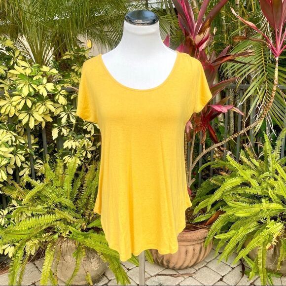 Bobeau Cross Back Tee - Picture 2 of 8